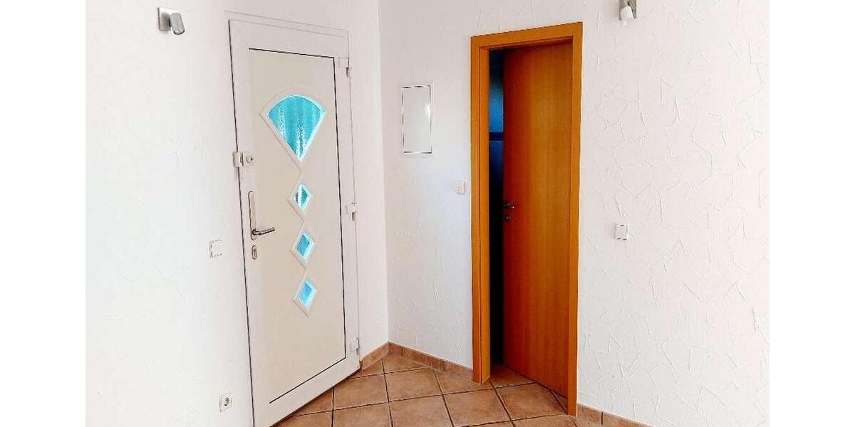 Einfamilienhaus Eislingen (Fils) - 5.5 Zimmer, 166 m&sup2;, 2.100&euro; | Angebot:26438109
