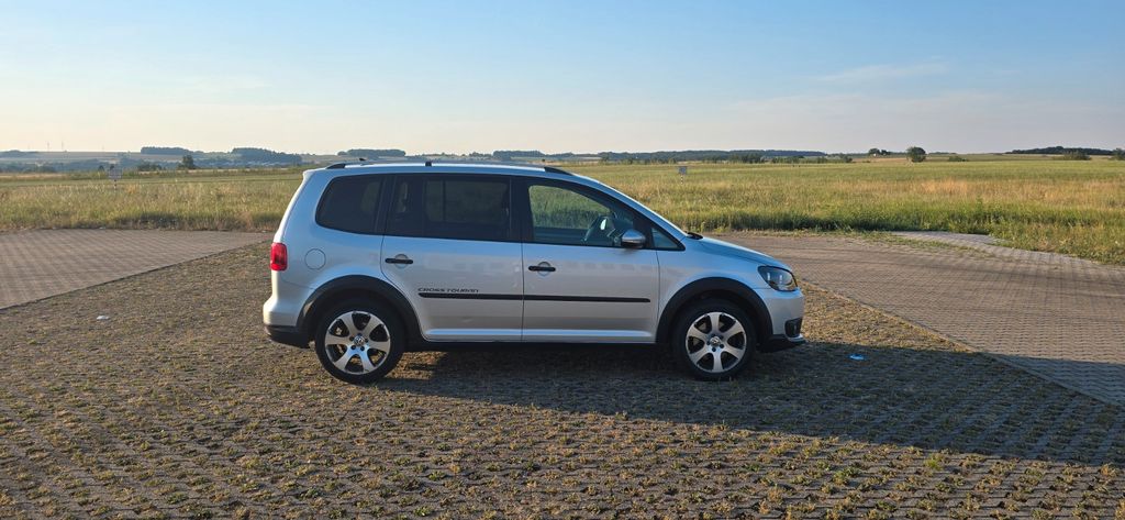 VW Touran 305.000 km 5.000 &euro; Heubach 73540