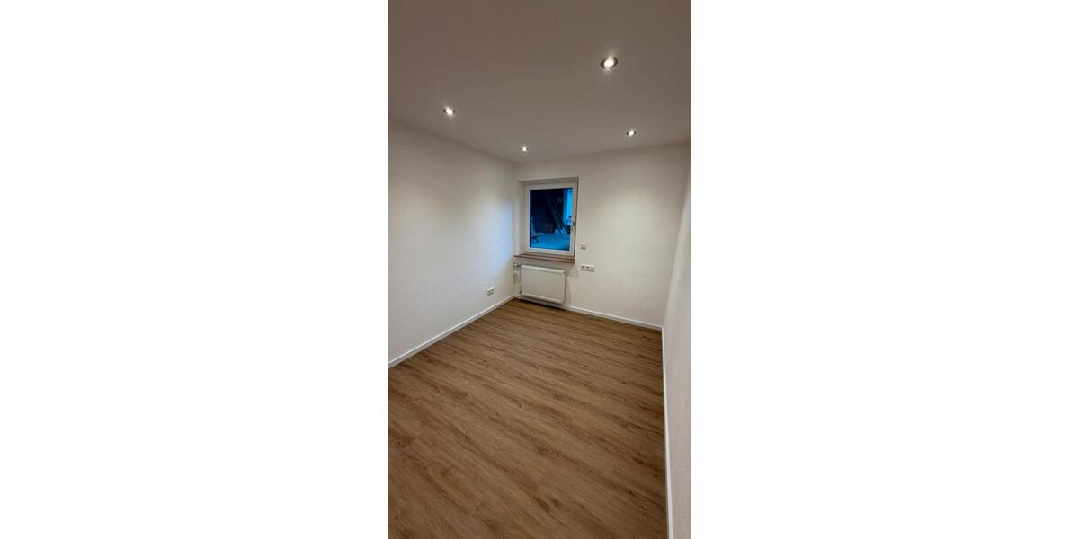 Erdgeschoßwohnung Mutlangen - 4 Zimmer, 110 m&sup2;, 1.300&euro; | Angebot:25843420