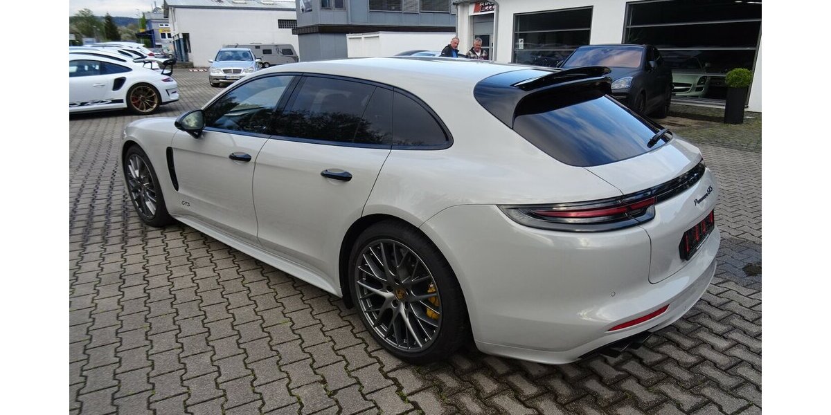 Porsche Panamera GTS Sport Turismo*Keramik,21´´Alu,Standh 148.000 km 63.850 &euro; Schorndorf 73614