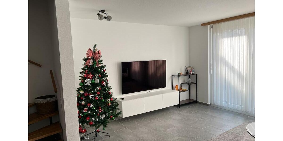 Etagenwohnung Esslingen am Neckar Brühl - 5 Zimmer, 127 m&sup2;, 2.500&euro; | Angebot:25292623