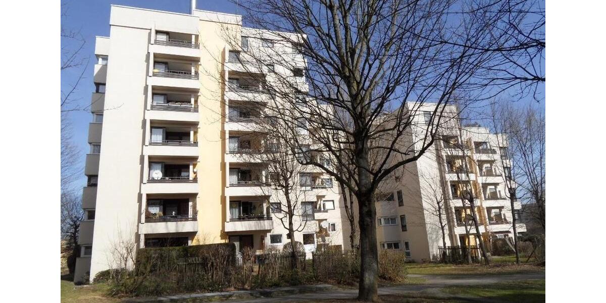 Etagenwohnung Esslingen am Neckar Pliensauvorstadt - 3 Zimmer, 83 m&sup2;, 938&euro; | Angebot:26425483