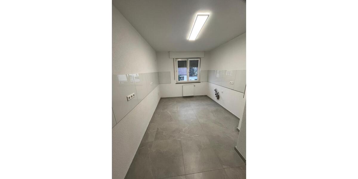 Etagenwohnung Baltmannsweiler - 4 Zimmer, 87 m&sup2;, 1.200&euro; | Angebot:26001336