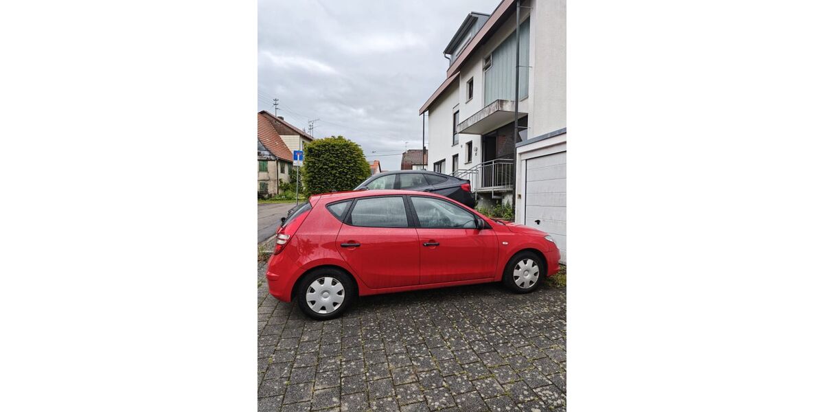 Hyundai i30 152.000 km 3.999 &euro; Denkendorf 73770