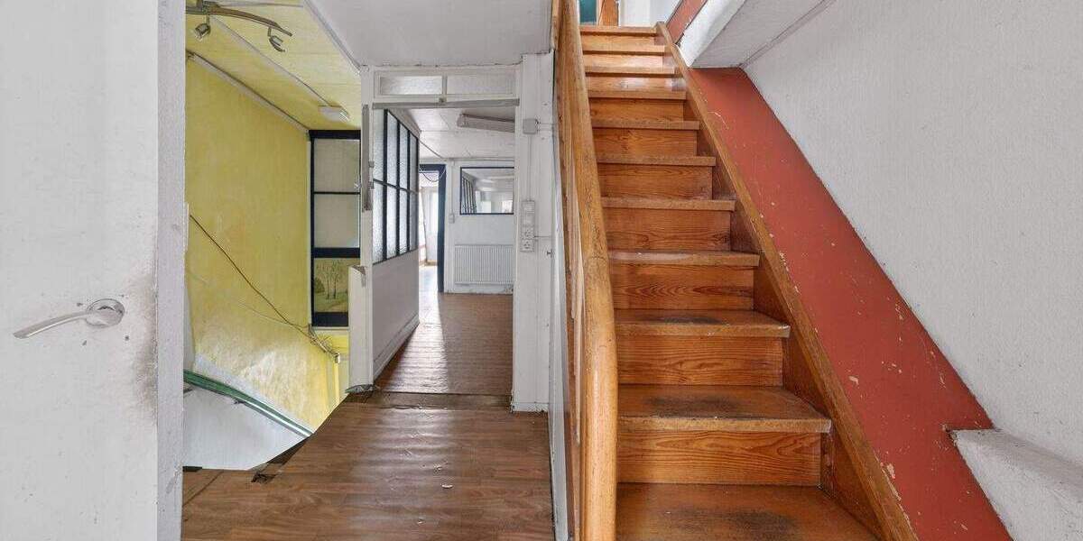 Mehrfamilienhaus, Wohnhaus Schwäbisch Gmünd - 9 Zimmer, 155 m&sup2;, 249.000&euro; | Angebot:25776973