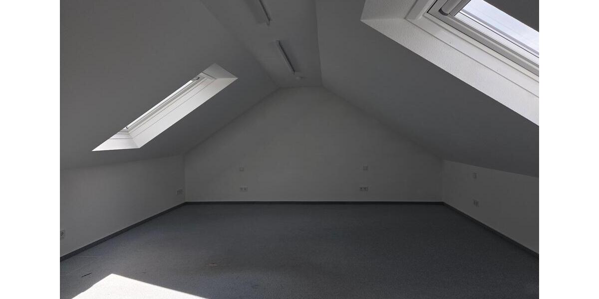 Dachgeschoßwohnung Plochingen - 3 Zimmer, 103 m&sup2;, 295.000&euro; | Angebot:26606972