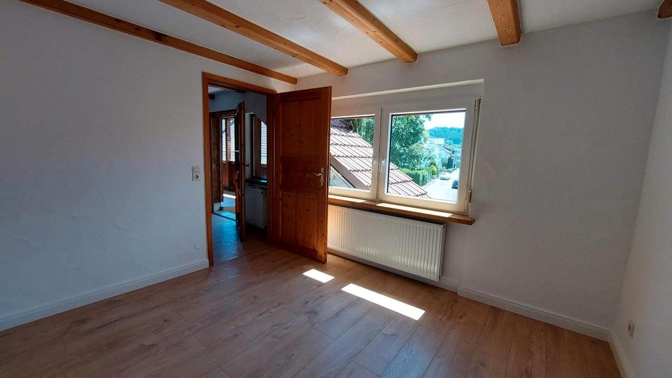 Etagenwohnung Donzdorf - 3 Zimmer, 70 m&sup2;, 650&euro; | Angebot:25989321