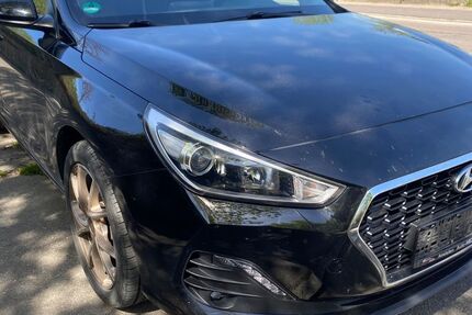 Hyundai i30 110.600 km 13.400 &euro; Essingen 73457