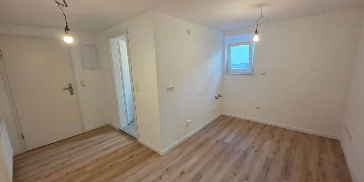 Doppelhaushälfte Nürtingen-Neckarhausen Neckarhausen - 8 Zimmer, 135 m&sup2;, 498.000&euro; | Angebot:25782132