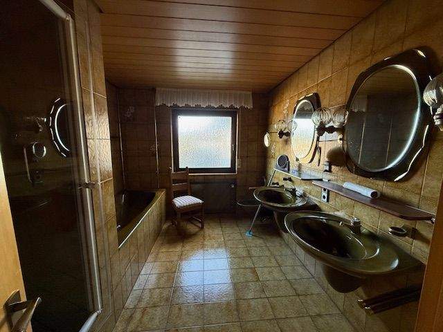 Einfamilienhaus Kohlberg - 9 Zimmer, 326 m&sup2;, 850.000&euro; | Angebot:25741059