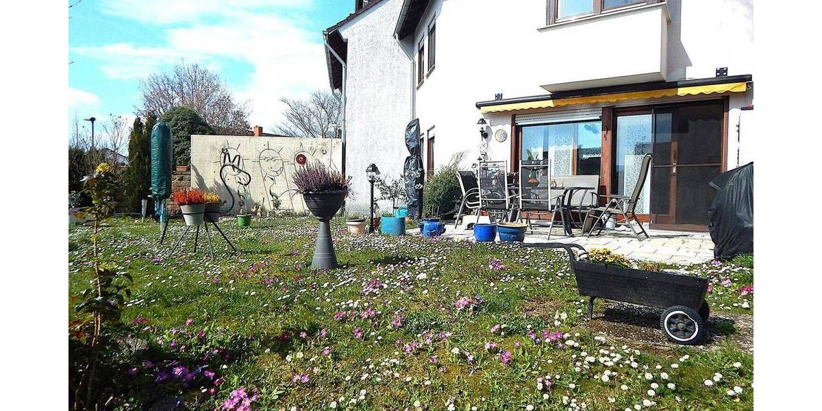 Reihenmittelhaus Süßen - 4 Zimmer, 91 m&sup2;, 345.000&euro; | Angebot:26018224