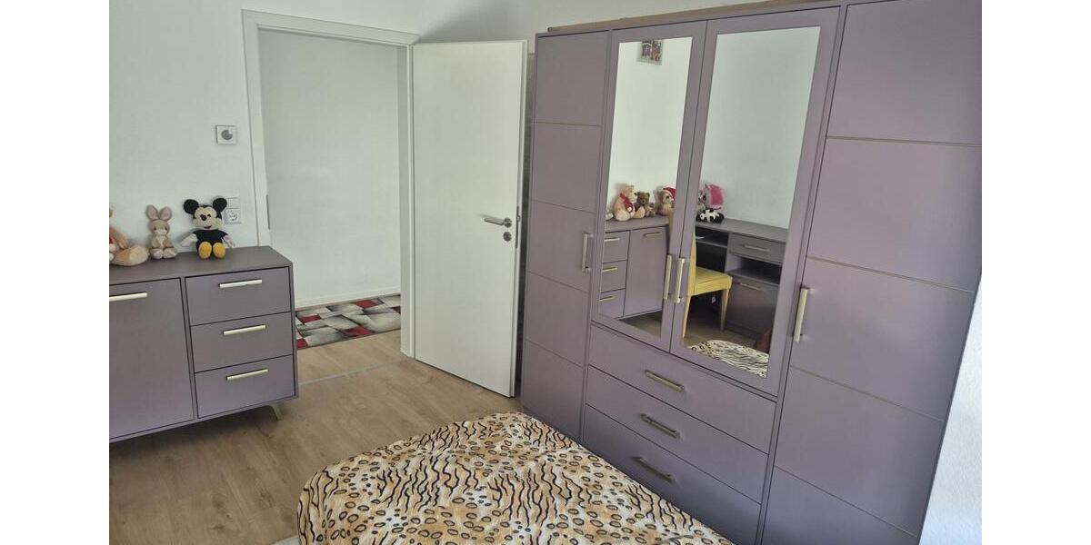 Erdgeschoßwohnung Göppingen Bruckwasen - 5 Zimmer, 134 m&sup2;, 370.000&euro; | Angebot:25843705