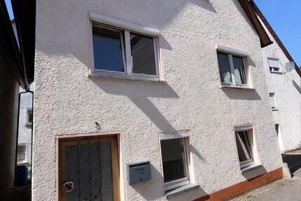 Haus Wiesensteig - 4.5 Zimmer, 102 m&sup2;, 1.100&euro; | Angebot:26348517