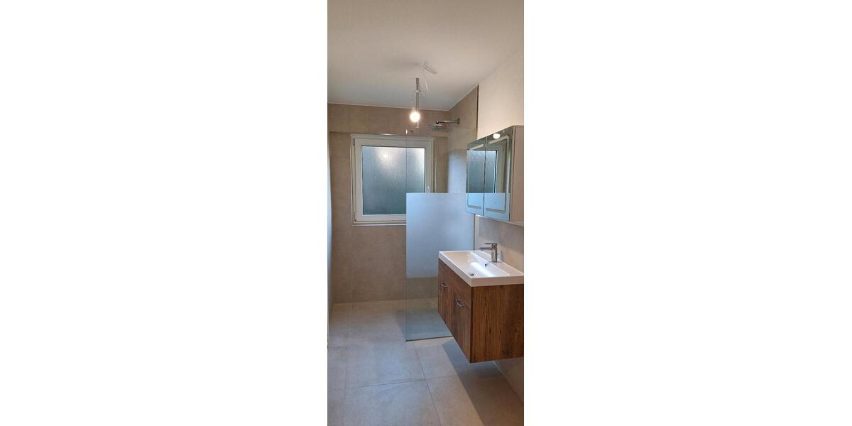 Erdgeschoßwohnung Waiblingen - 3.5 Zimmer, 84 m&sup2;, 1.200&euro; | Angebot:27570395