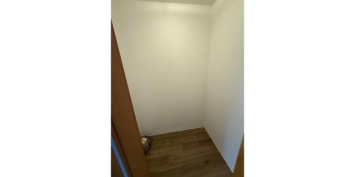 Etagenwohnung Eislingen (Fils) - 3.5 Zimmer, 81 m&sup2;, 1.050&euro; | Angebot:25100863