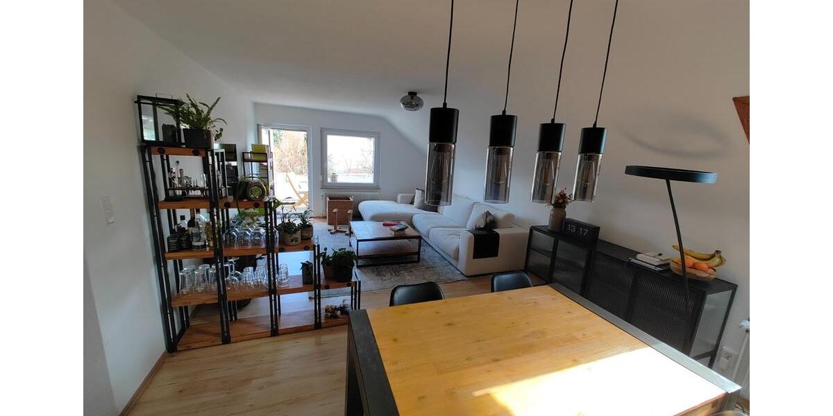 Dachgeschoßwohnung Göppingen Bruckwasen - 4.5 Zimmer, 82 m&sup2;, 800&euro; | Angebot:25636810