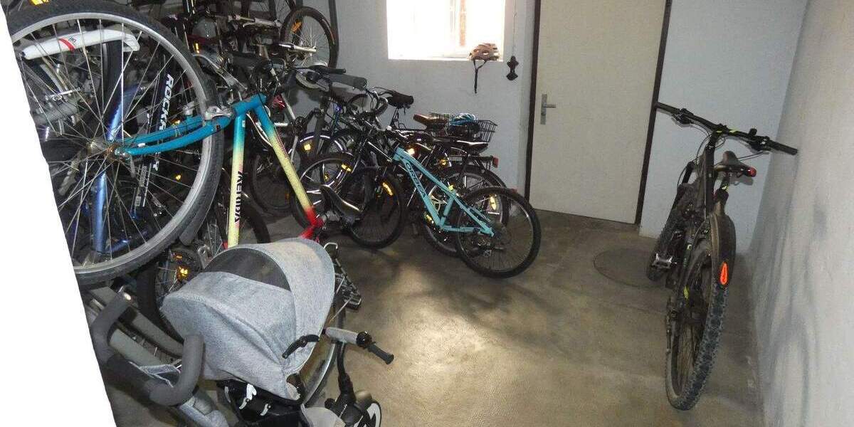 Etagenwohnung Göppingen Jebenhausen - 2 Zimmer, 63 m&sup2;, 159.000&euro; | Angebot:25778527