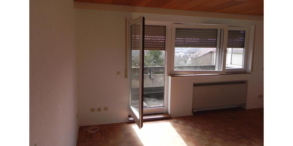 Etagenwohnung Altbach - 4.5 Zimmer, 97 m&sup2;, 1.380&euro; | Angebot:25858044