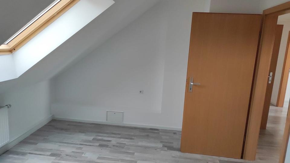 Etagenwohnung Geislingen an der Steige - 4 Zimmer, 85 m&sup2;, 800&euro; | Angebot:25168054