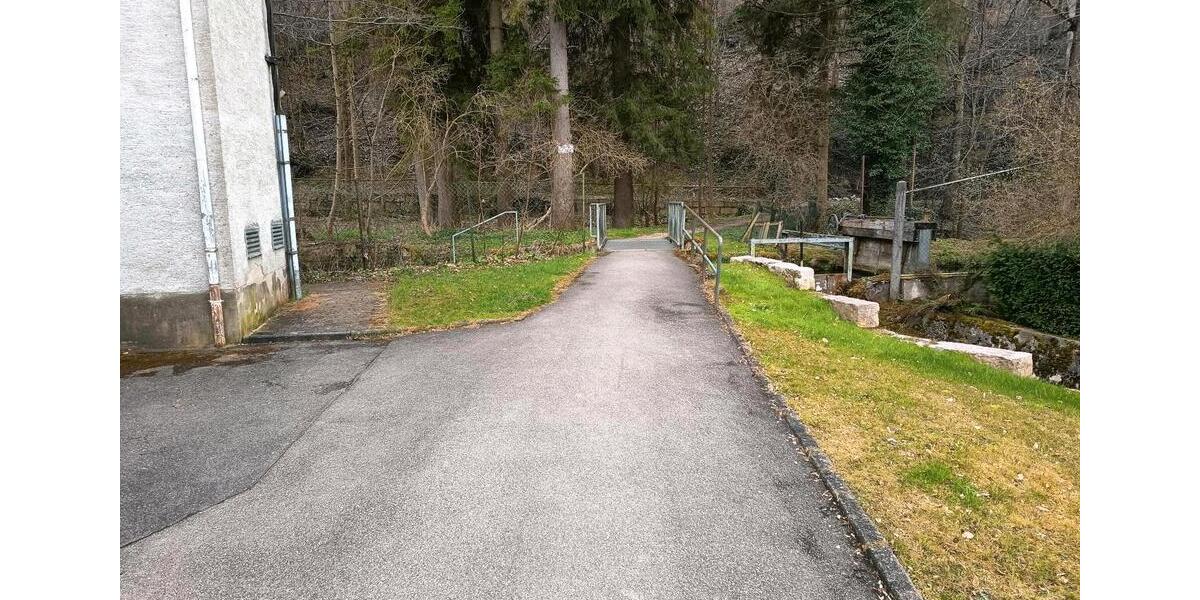 Etagenwohnung Dettingen an der Erms - 3 Zimmer, 63 m&sup2;, 155.000&euro; | Angebot:25960886