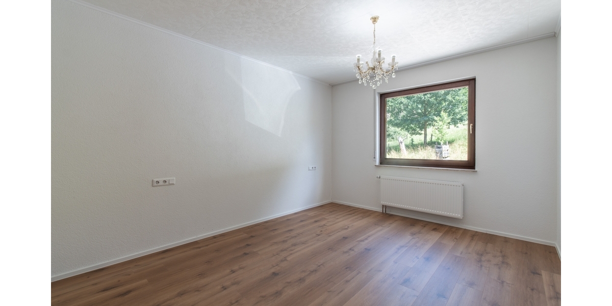 Frisch renovierte 3-Zi.-Whg. mit Terrasse und Garten in ruhiger Wohnlage *provisionsfrei* - 3- Ebersbach an der Fils | Angebot:26971854