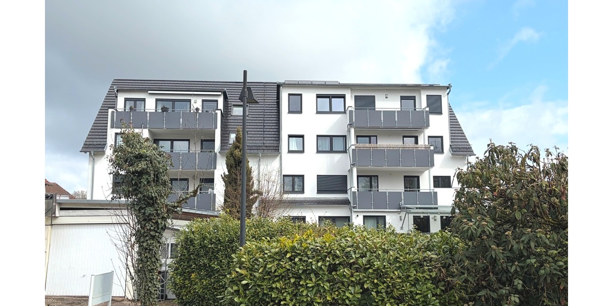 Urbanes Wohnen in Uhingen: Großzügige 4,5-Zi.-OG-ETW in bester Lage - 4.5 Uhingen Uhingen | Angebot:25999635