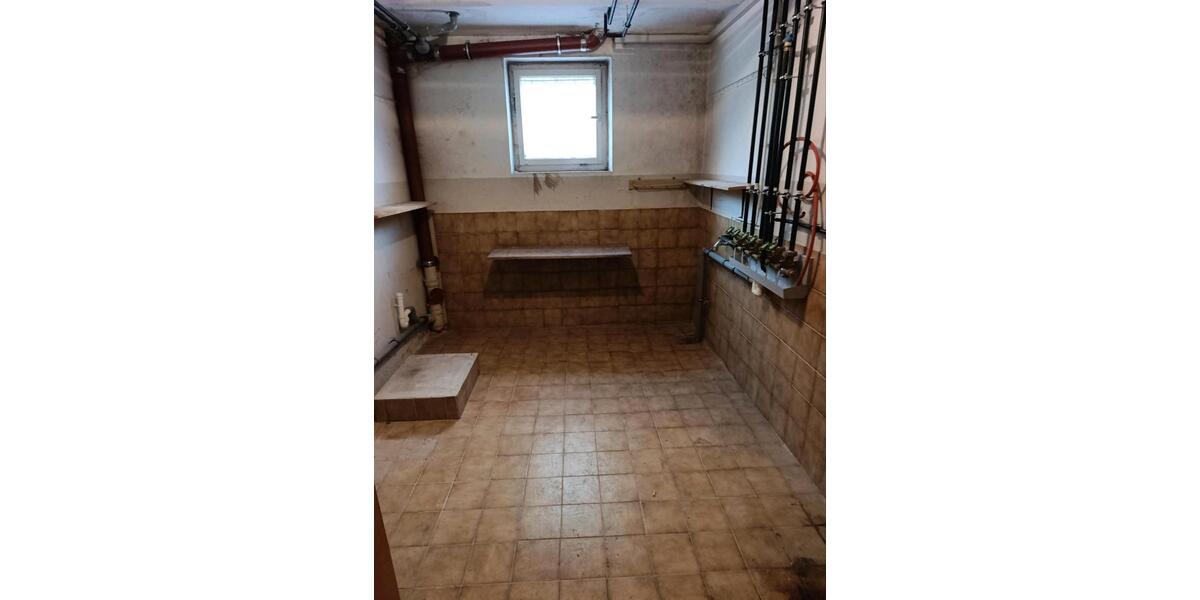 Mehrfamilienhaus, Wohnhaus Grafenberg - 8 Zimmer, 150 m&sup2;, 425.000&euro; | Angebot:25964675