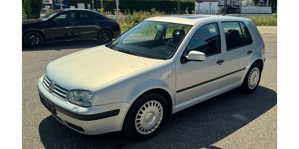 VW Golf 111.157 km 3.800 &euro; Kernen im Remstal 71394