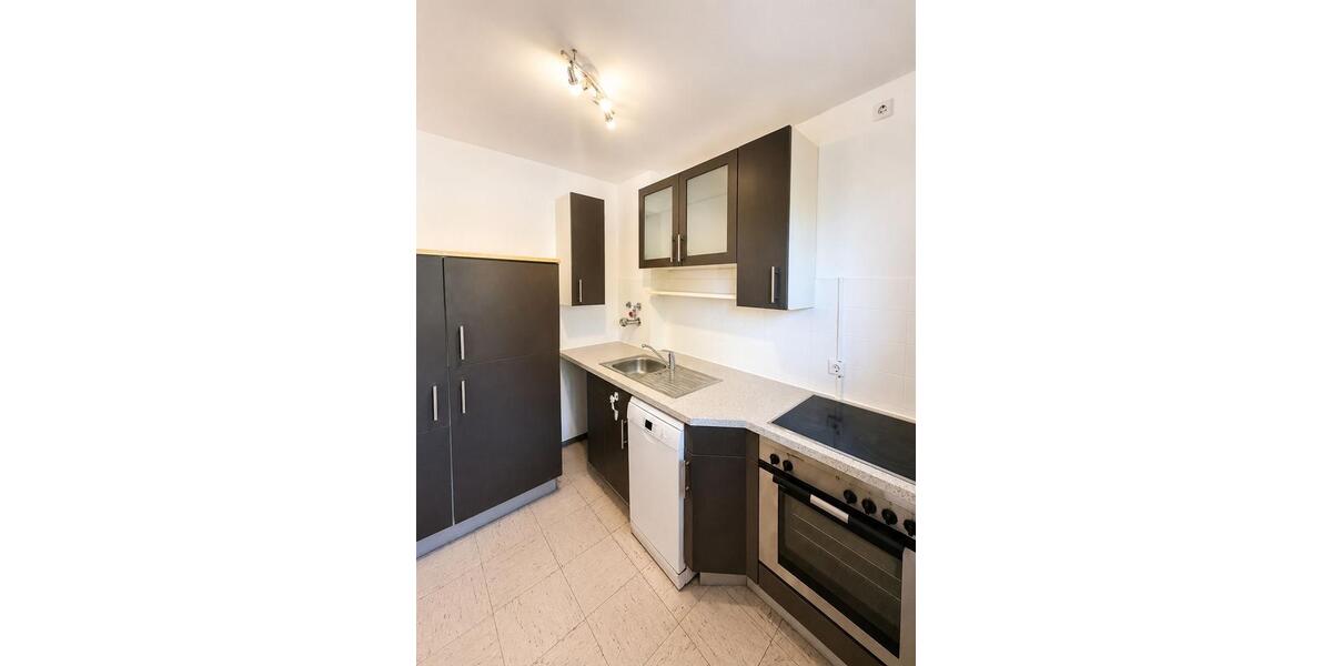 Erdgeschoßwohnung Esslingen am Neckar Brühl - 2.5 Zimmer, 65 m&sup2;, 900&euro; | Angebot:26612879