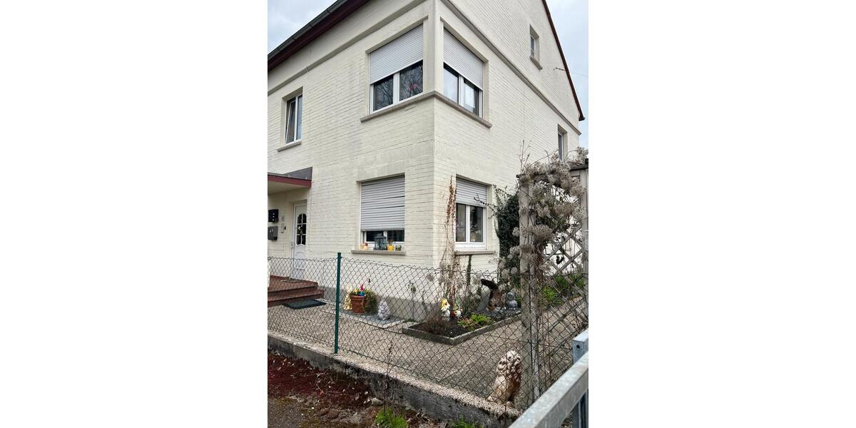 Etagenwohnung Eislingen (Fils) - 4 Zimmer, 110 m&sup2;, 1.500&euro; | Angebot:26018607