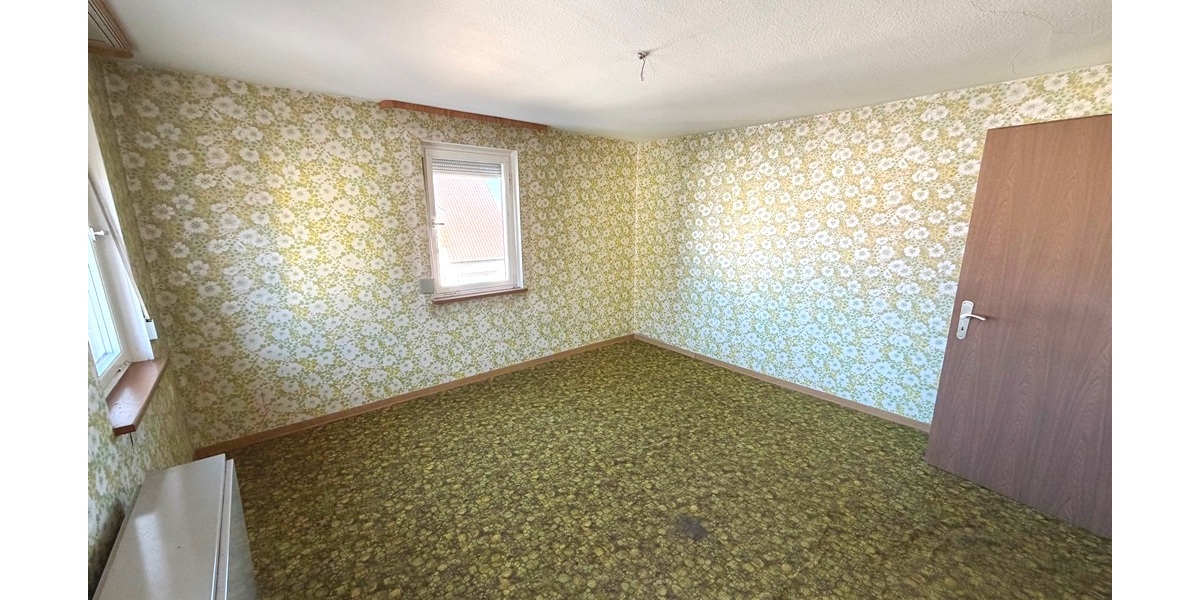 Ihr Projekt mit Zukunft: Zweifamilienhaus auf 648 m² Grundstück in Albershausen - Zweifamilienhaus Albershausen | Angebot:25920441