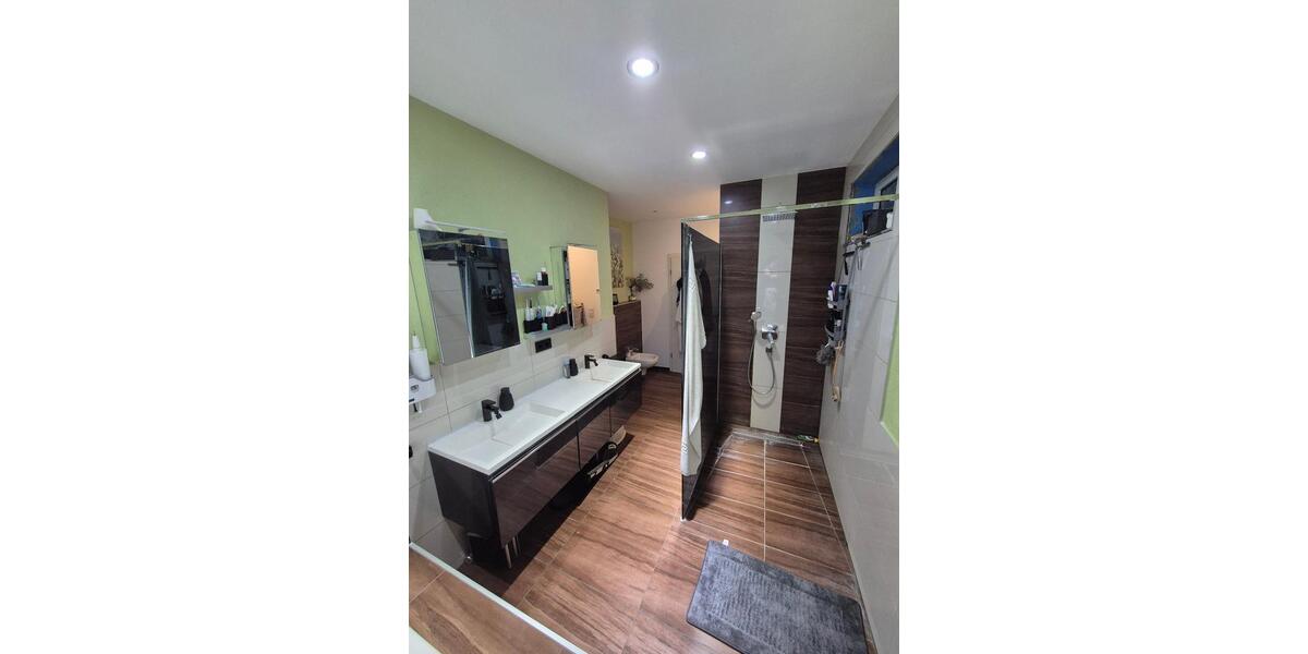 Etagenwohnung Winterbach - 5 Zimmer, 140 m&sup2;, 690.000&euro; | Angebot:24838425