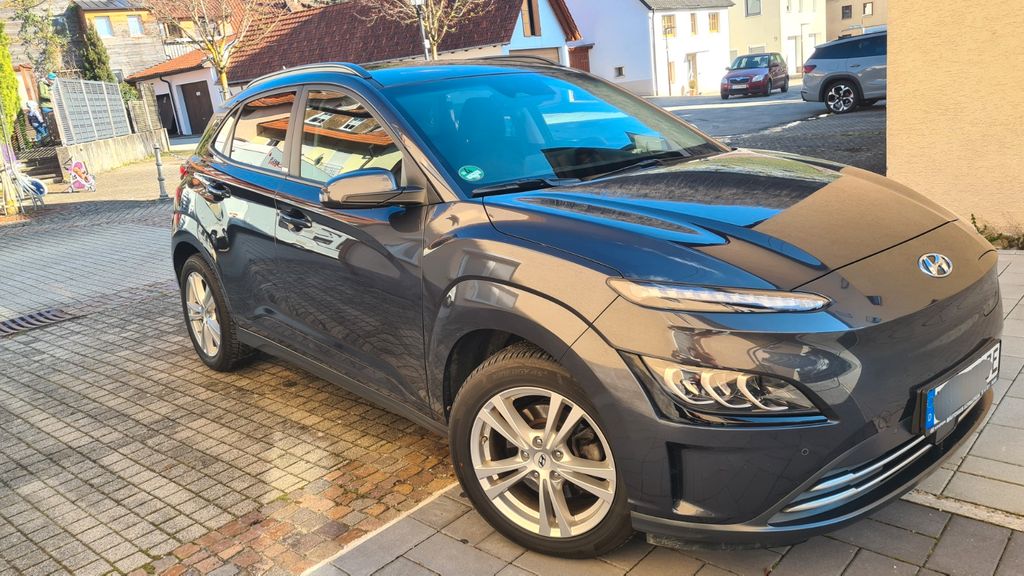Hyundai KONA Elektro 66.900 km 21.900 &euro; Lenningen 73252