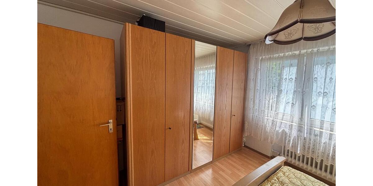 Dachgeschoßwohnung Weinstadt - 3.5 Zimmer, 74 m&sup2;, 215.000&euro; | Angebot:27008590