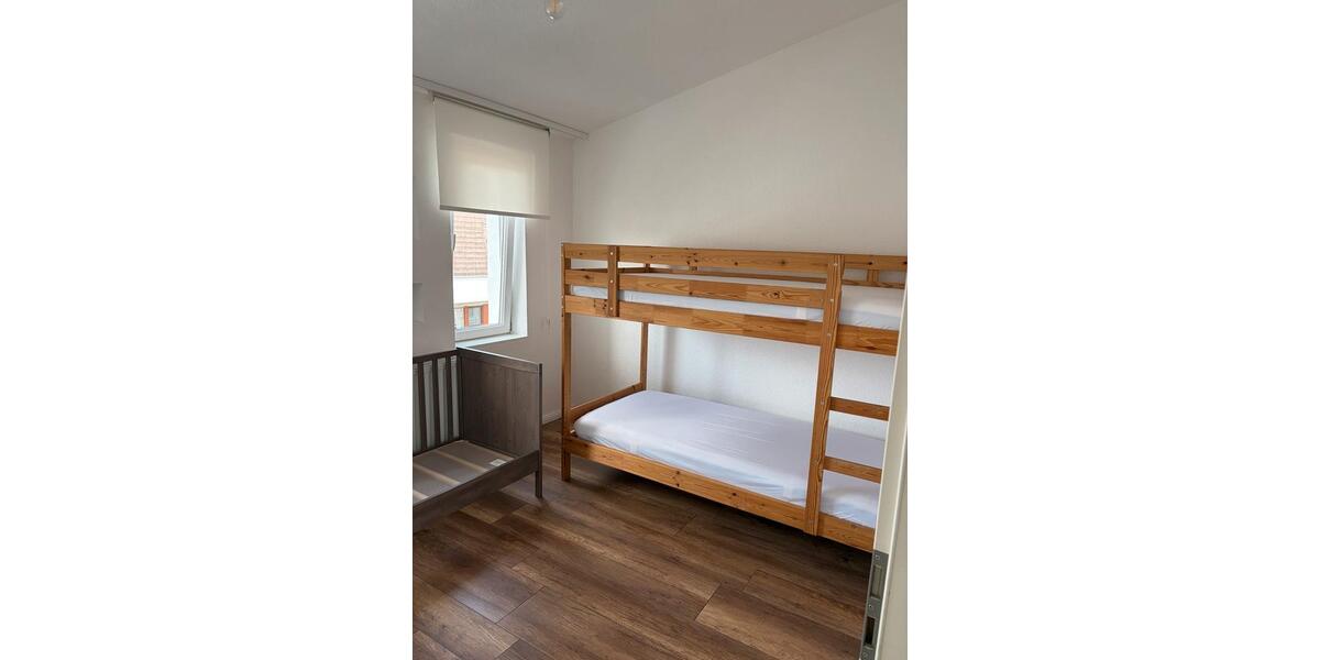 Dachgeschoßwohnung Schwaikheim - 3 Zimmer, 65 m&sup2;, 1.500&euro; | Angebot:25402484