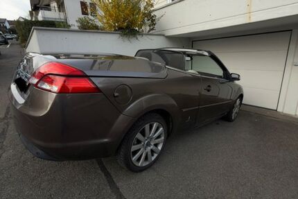 Ford Focus 58.483 km 9.499 &euro; Esslingen am Neckar 73733