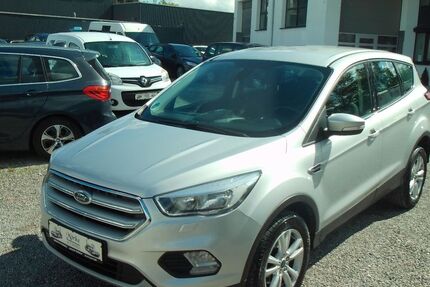 Ford Kuga 99.000 km 9.950 &euro; Waiblingen (bei Stuttgart) 71332