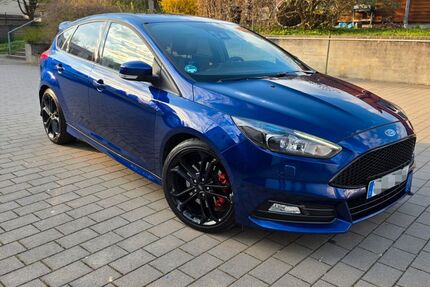 Ford Focus 146.500 km 14.999 &euro; Göppingen 73035