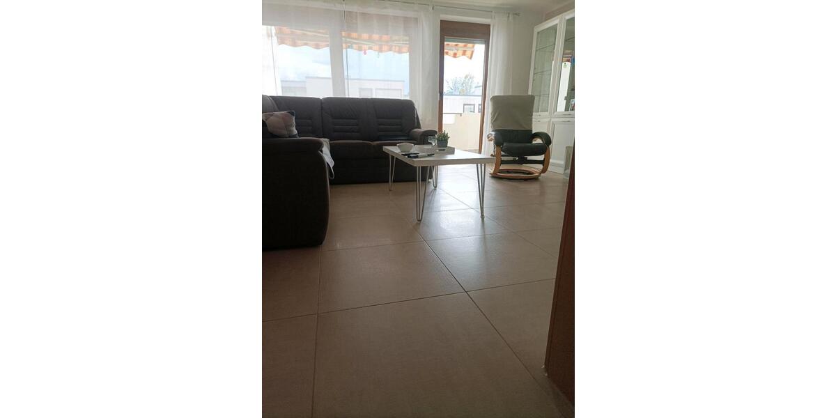 Etagenwohnung Esslingen am Neckar Oberesslingen - 3.5 Zimmer, 76 m&sup2;, 280.000&euro; | Angebot:26040528