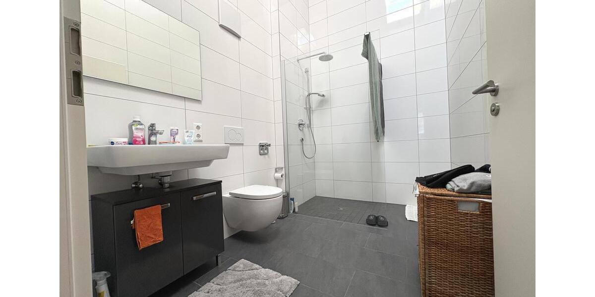 Dachgeschoßwohnung Salach - 2.5 Zimmer, 66 m&sup2;, 920&euro; | Angebot:25961007