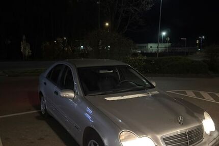 Mercedes-Benz C 200 170.000 km 3.500 &euro; Dettingen 72581