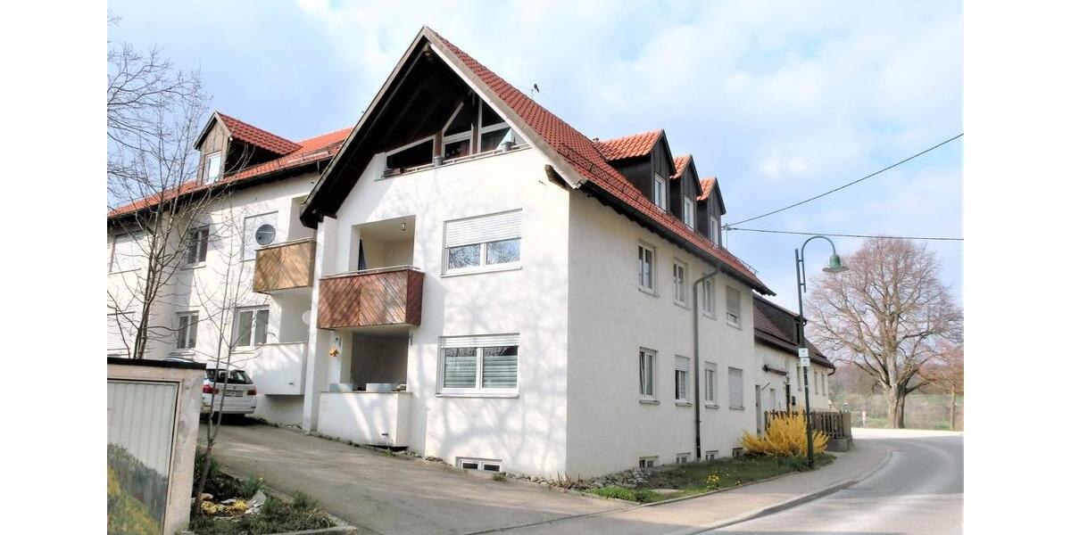 Etagenwohnung Erkenbrechtsweiler - 2.5 Zimmer, 72 m&sup2;, 820&euro; | Angebot:25710182