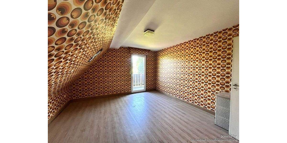 Etagenwohnung Laichingen-Feldstetten Feldstetten - 9 Zimmer, 168 m&sup2;, 249.000&euro; | Angebot:25672484