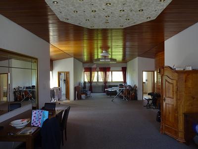 GROßZÜGIGES ZUHAUSE MIT EINLIEGERWOHNUNG - Zweifamilienhaus Kirchheim unter Teck | Angebot:26055874