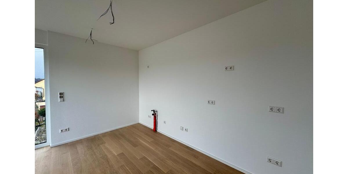 Etagenwohnung Esslingen am Neckar Oberesslingen - 3 Zimmer, 81 m&sup2;, 1.605&euro; | Angebot:26004782