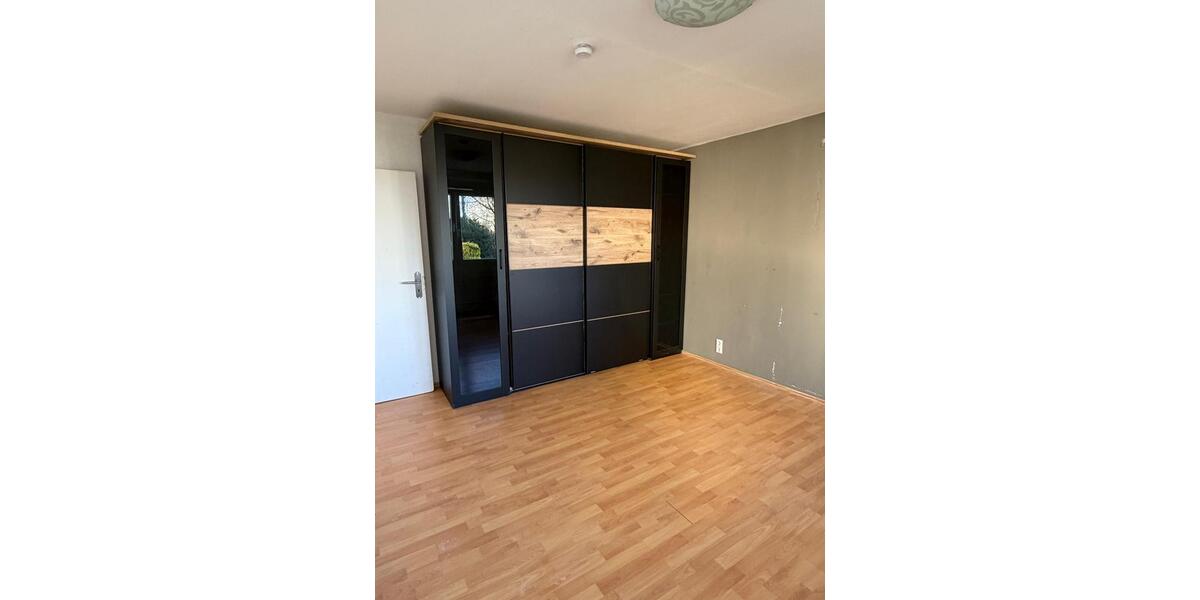 Etagenwohnung Göppingen Bruckwasen - 3 Zimmer, 66 m&sup2;, 600&euro; | Angebot:25638375