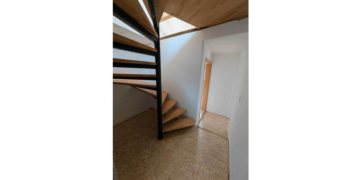 Maisonettenwohnung Oberboihingen - 4.5 Zimmer, 120 m&sup2;, 2.100&euro; | Angebot:26647616