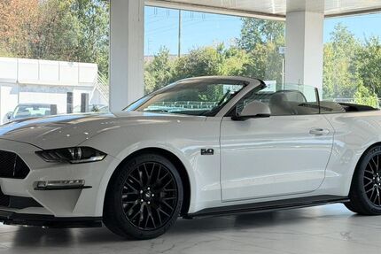 Ford Mustang 15.000 km 48.800 &euro; Uhingen 73066