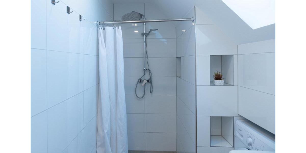 Dachgeschoßwohnung Laichingen - 4 Zimmer, 75 m&sup2;, 795&euro; | Angebot:26003102