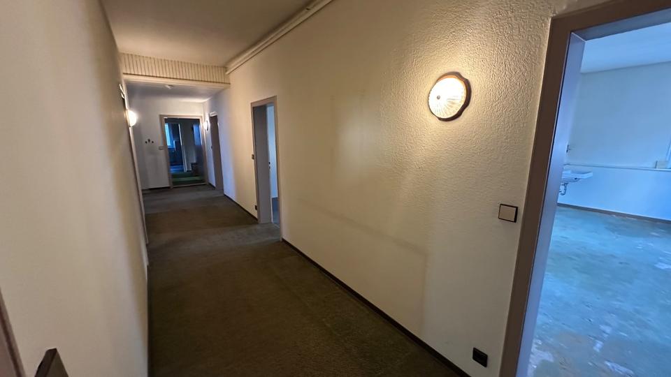 Einfamilienhaus Kirchheim unter Teck - 15 Zimmer, 550 m&sup2;, 1.300.000&euro; | Angebot:25418339